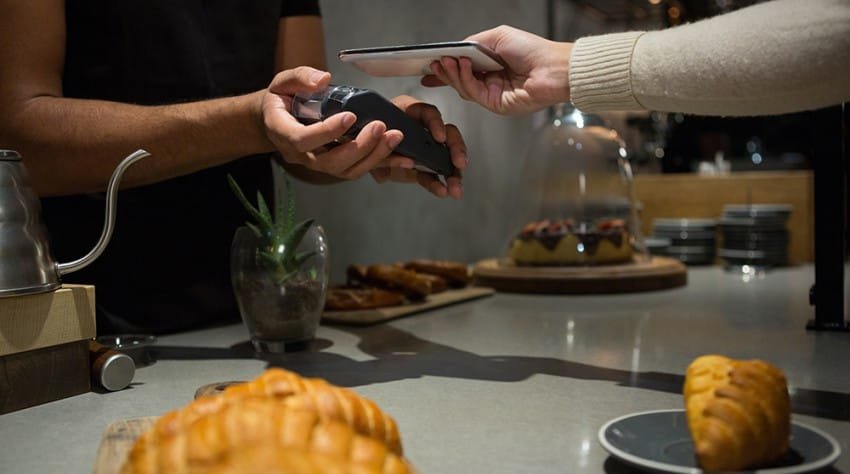 5 Ways How Technology is Shaping the Restaurant Industry | Business Magazine
