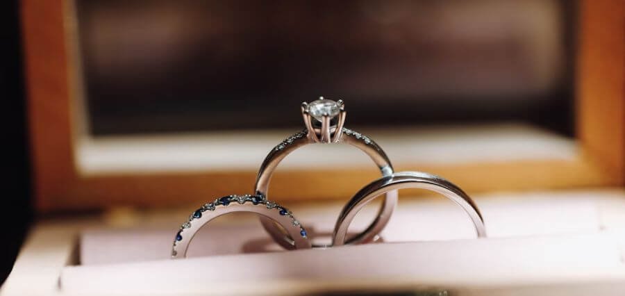 Trends in Diamond Engagement Rings for Modern Couples